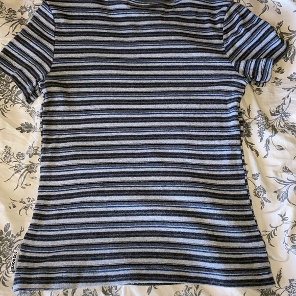 Crop Joe Boxer Tee - Picture 7 of 7